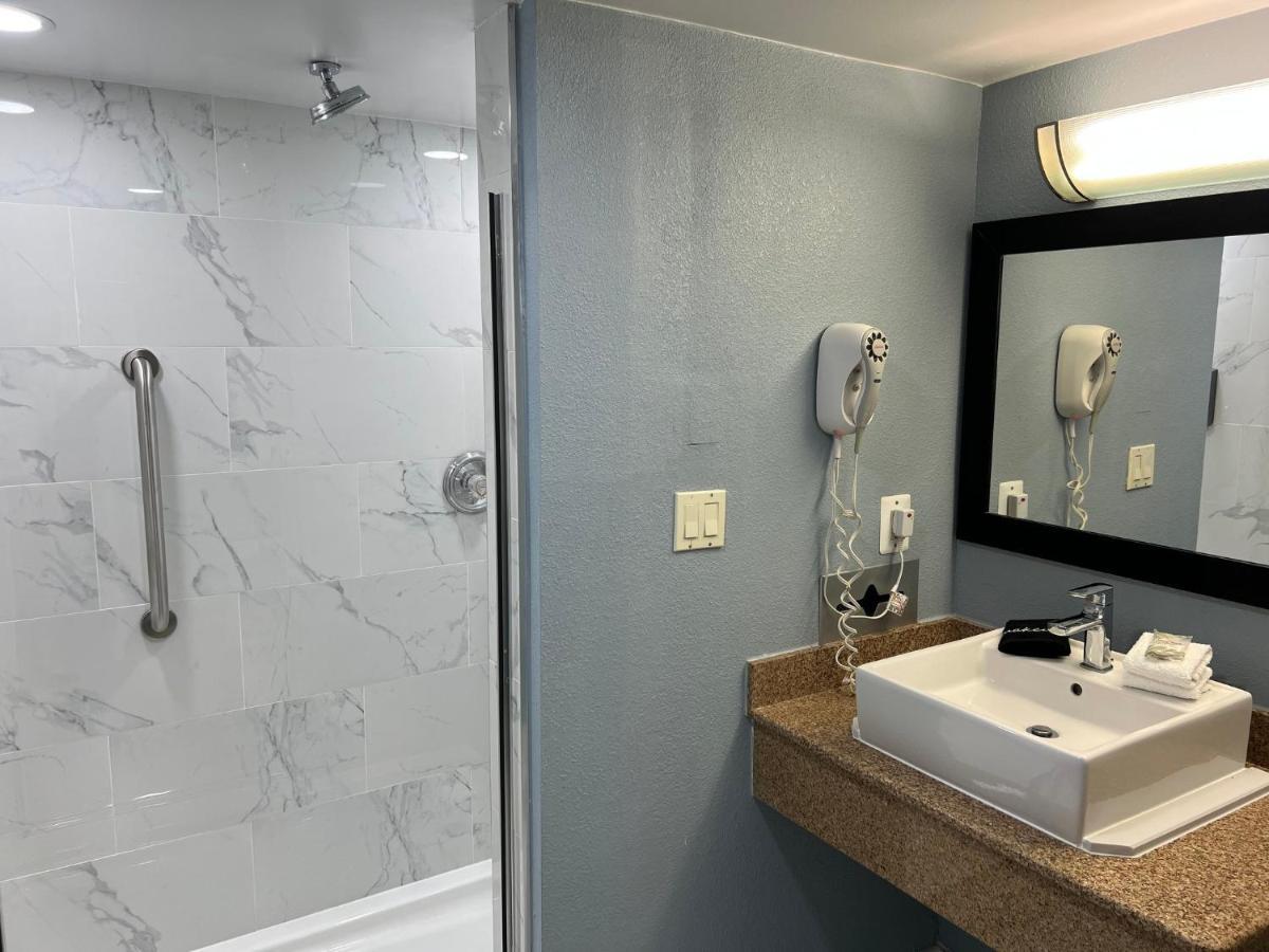Red Roof Inn & Suites Mt Holly - Mcguire Afb Westampton Luaran gambar